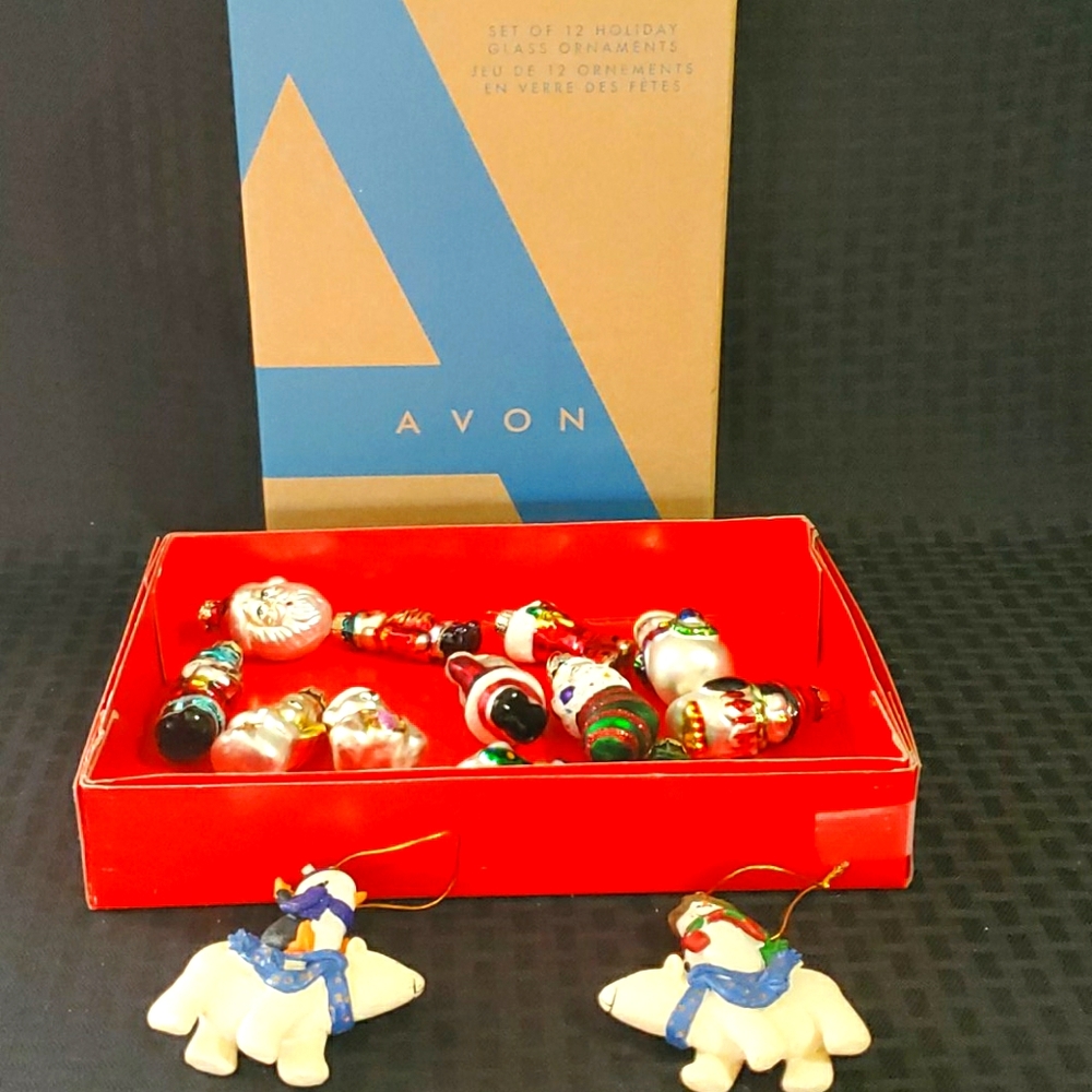 🎅12 Avon Christmas🎄  Ornaments & 2 Artic Friends